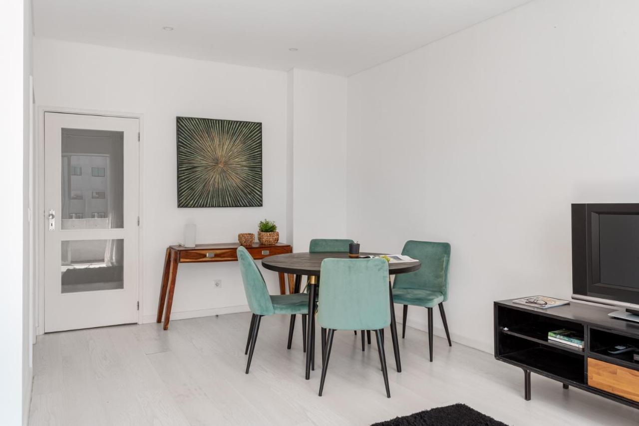 Appartement Altido Smart Flat With 2 Balconies *